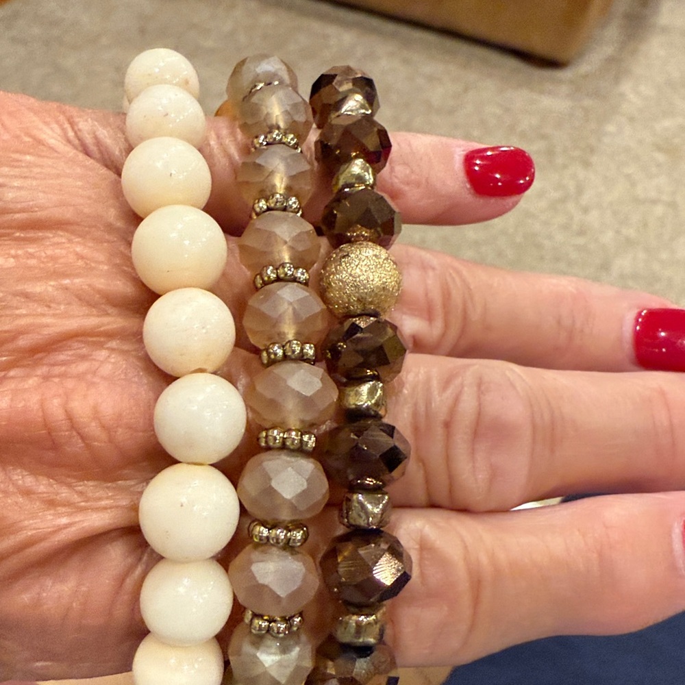 Assorted earthtone bracelets - Picture 4 of 7